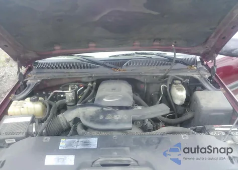 2004 Chevrolet Tahoe C1500 z USA, uszkodzony, nr VIN 1GNEC13V34J323623